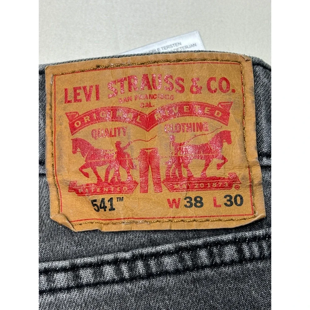 Levi's 541 Athletic Fit‎ Gray Distressed Jeans Mens Size 38x30 Denim Pants